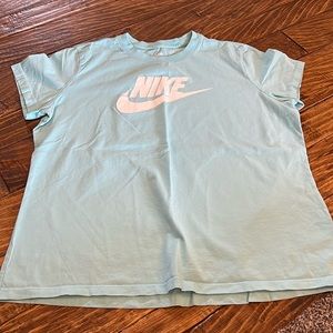 Nike tee shirt